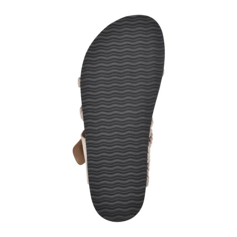 Elegantes sandalias tejidas